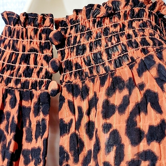 LOFT Burnt Orange Leopard Print Shirred Turtleneck Blouse Women's (XS) - Picture 8 of 14